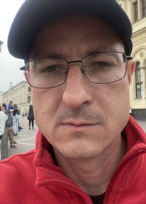 Роман, 41, Россия, Ялта