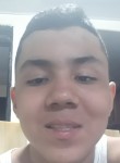 Andres, 18, Bogota