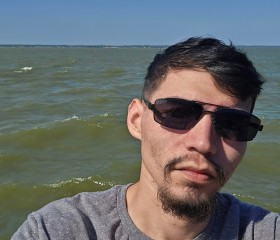 Charles, 24, Houston