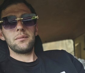 Robert Suqiasyan, 25, Alaverdi