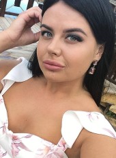Alena, 27, Russia, Moscow