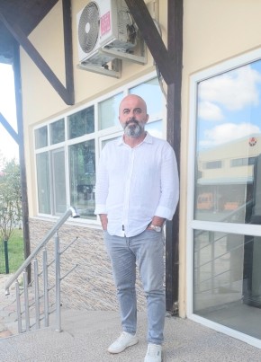 Ahmet Işık, 53, Turkey, Istanbul