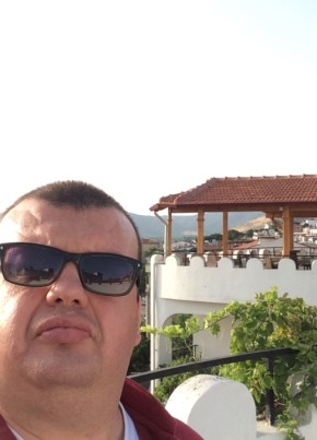 tomi hakan, 44, Türkiye Cumhuriyeti, Selçuk