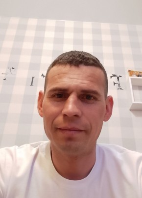 Сергей из Тюмени 40 лет