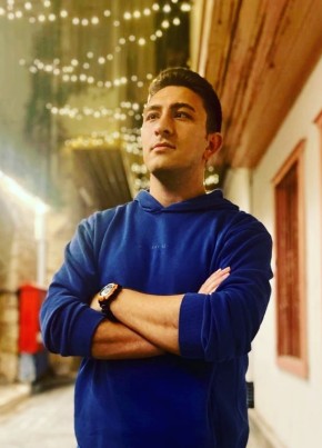 Hazar Demir, 26, Türkiye Cumhuriyeti, İstanbul