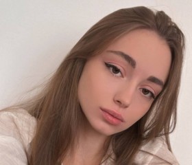 Masha, 18, Riga