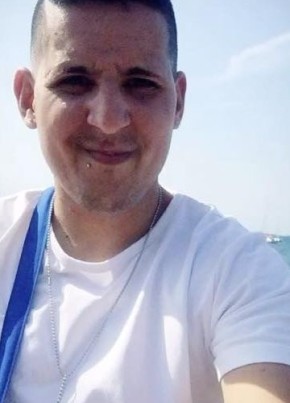 Yunier, 34, Repubblica Italiana, Angri