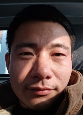 王明义, 32, 中华人民共和国, 延安北路
