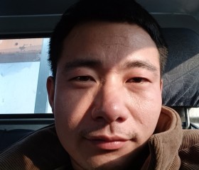 王明义, 32 года, 延安北路