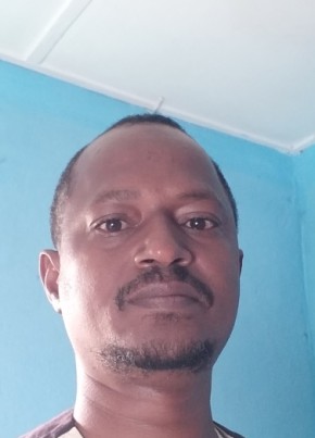 DIALLO, 43, République de Guinée, Boké