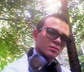 Viktor, 30, Moscow