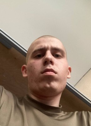 Александр из Новосибирска 22 года