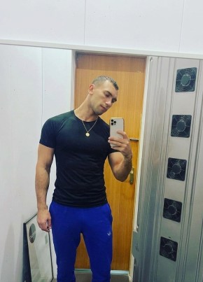 Сергей из Пскова 32 года