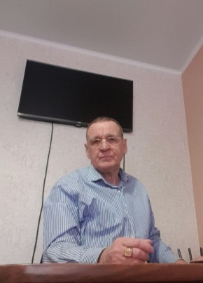Виталий из Старого Оскола 70 лет