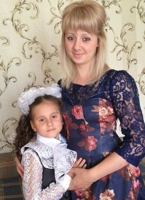 Дарья, 34, Россия, Усть-Катав