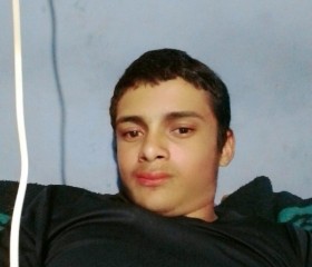 Jose, 23, Cartago