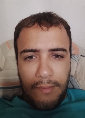 Lucas Moreira из Itaberaí 25 лет