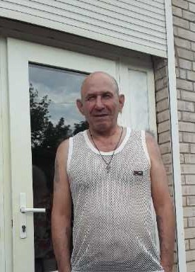 Лев, 62, Россия, Оренбург