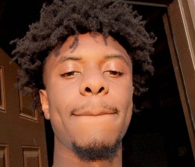 Charonn, 24, LaPorte