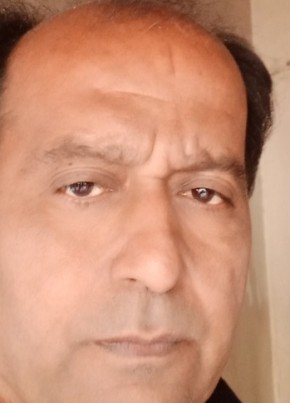 Yogesh Bhundiya, 57, India, Jamnagar