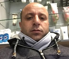 Roma Kurlov, 39, Az Zahiriyah