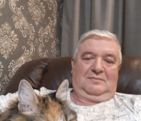Анатолий, 59 лет, Саратов