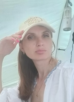 Марина из Саратова 44 года