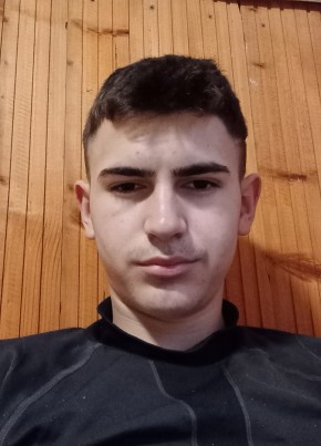 David, 18, Romania, București