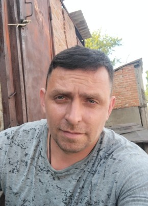 Дима, 35, Россия, Семикаракорск