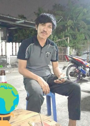 ยศพล เขียวลุน, 32, ราชอาณาจักรไทย, ชลบุรี