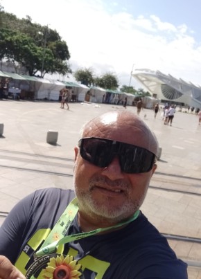 Jr из Rio de Janeiro 55 лет