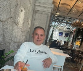 Eduard, 60, Yalta