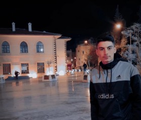 عبدالله, 20, Vienna