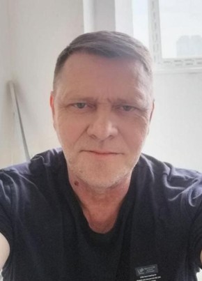 Дмитрий из Москвы 57 лет