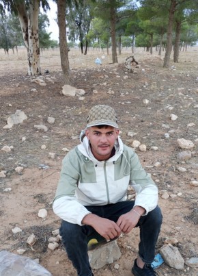 Amine из Aïn Oussera 25 лет