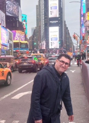 Kamol, 45, United States of America, Manhattan (State of New York)