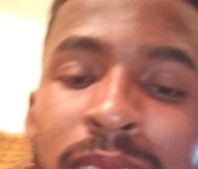 Kevin, 21, Caracas