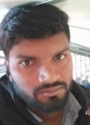 Dhiraj Sahu, 30, India, Atmakūr