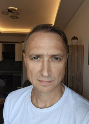 Валерий из Alanya 49 лет
