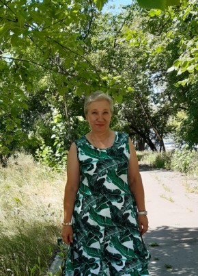 ирина, 62, Россия, Омск