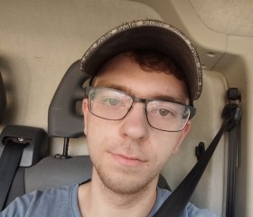 Jonas, 19, Titisee-Neustadt