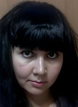 брюнетка, 30 лет