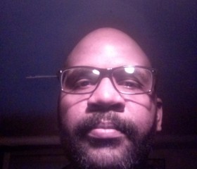 Reroçk, 41, Trenton (State of New Jersey)