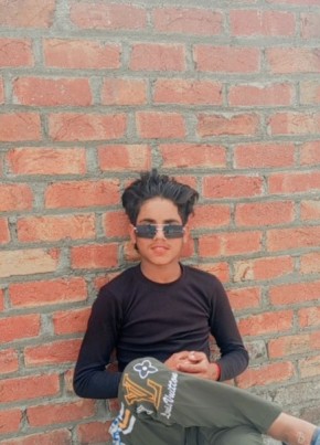 Diljit, 18, India, Ludhiana