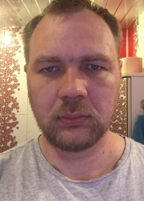 Илья, 37, Россия, Северодвинск