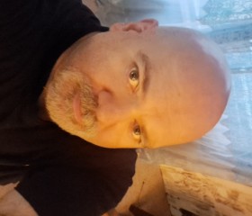 Louie, 47, Erie (Commonwealth of Pennsylvania)