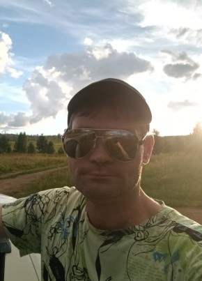 Andrey, 35, Russia, Ust-Labinsk