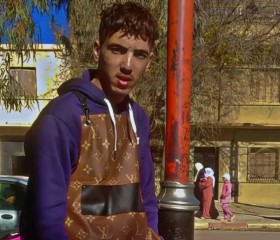 Sifou Coiffeur, 21, Chlef