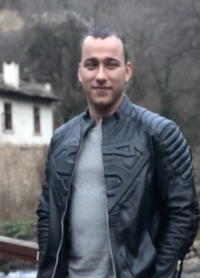 Stefan, 34, Република България, Велико Търново