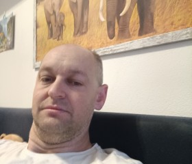 e, 51, Nova Dubnica